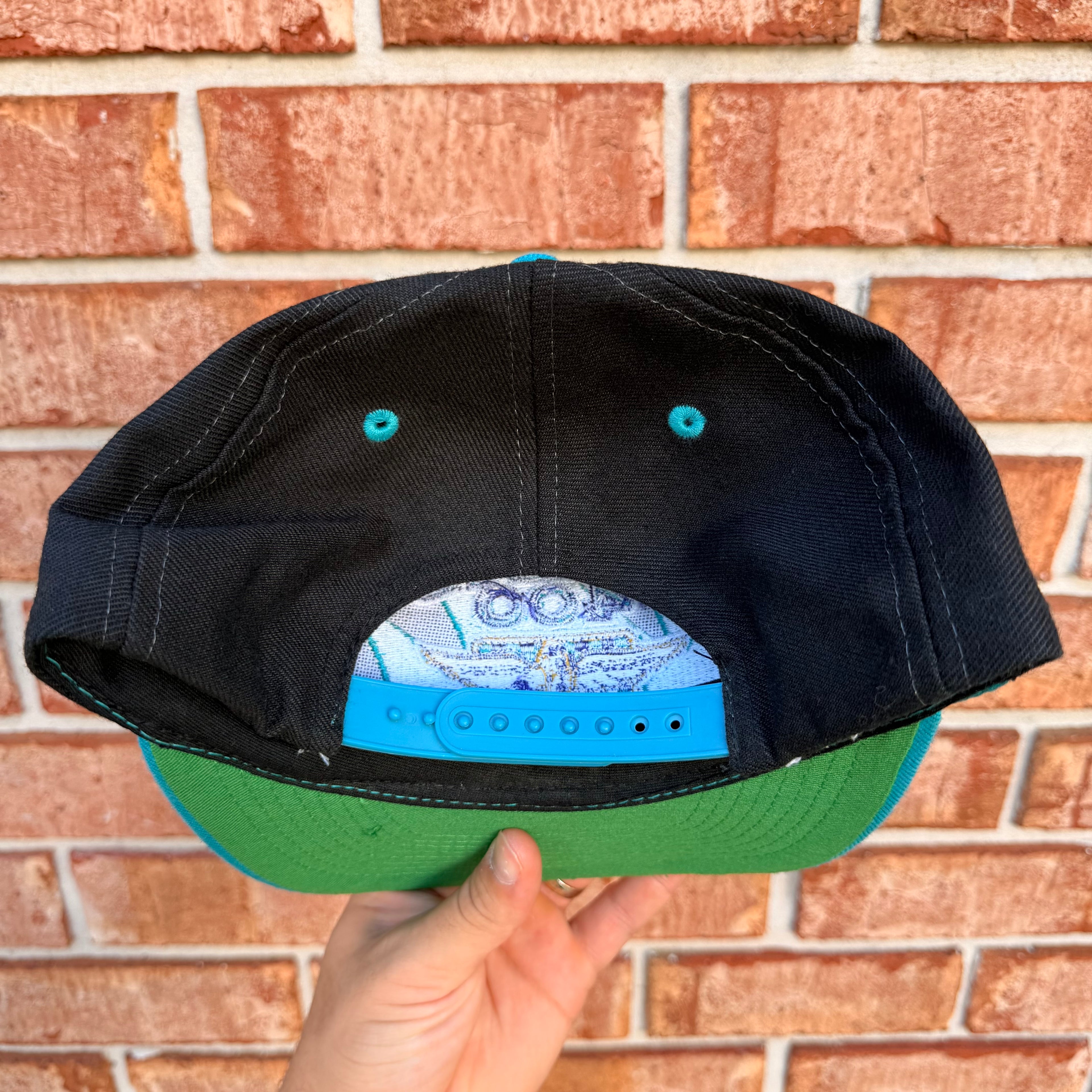 Shark Tooth Brickyard 400 Nacar Hat