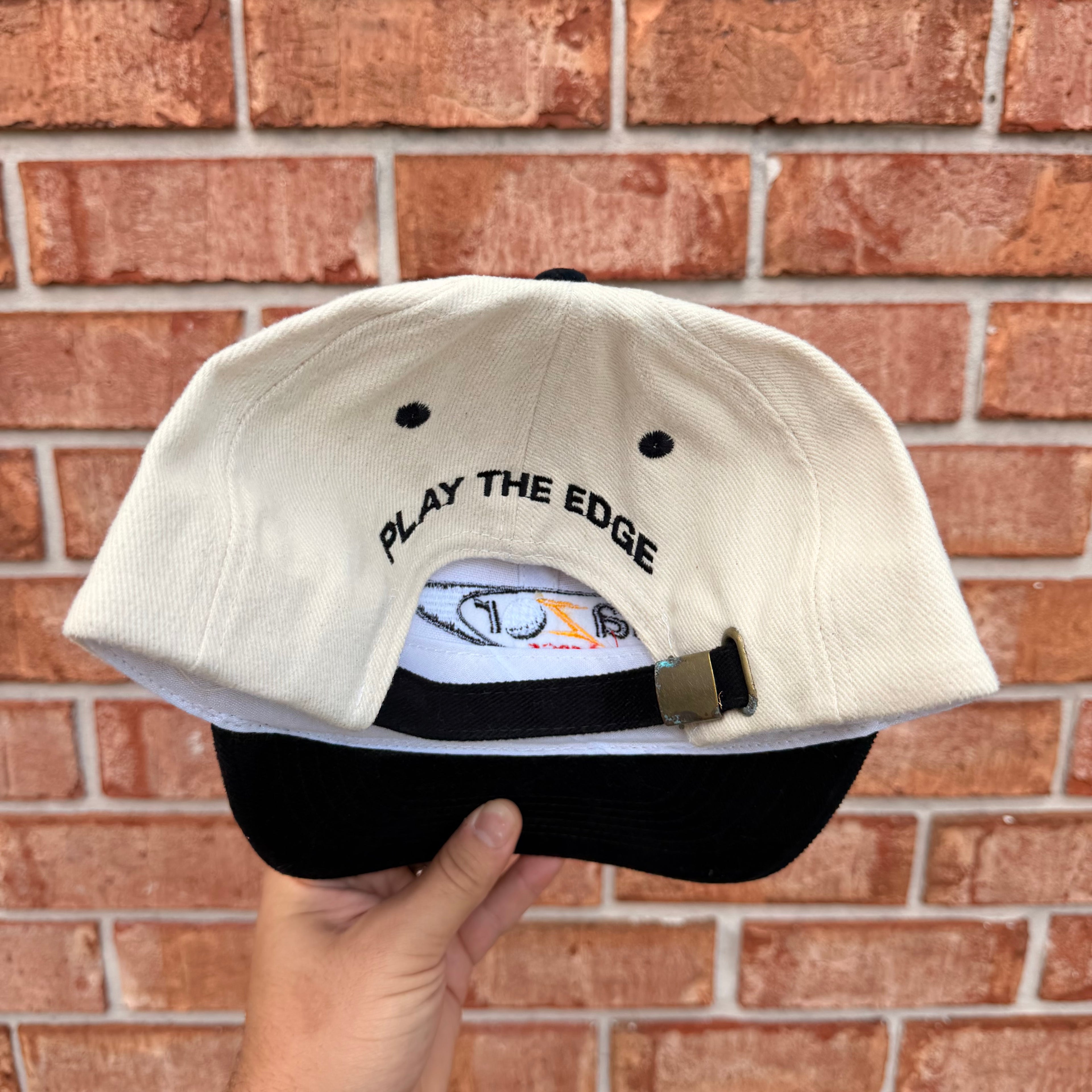 Razor Golf Hat