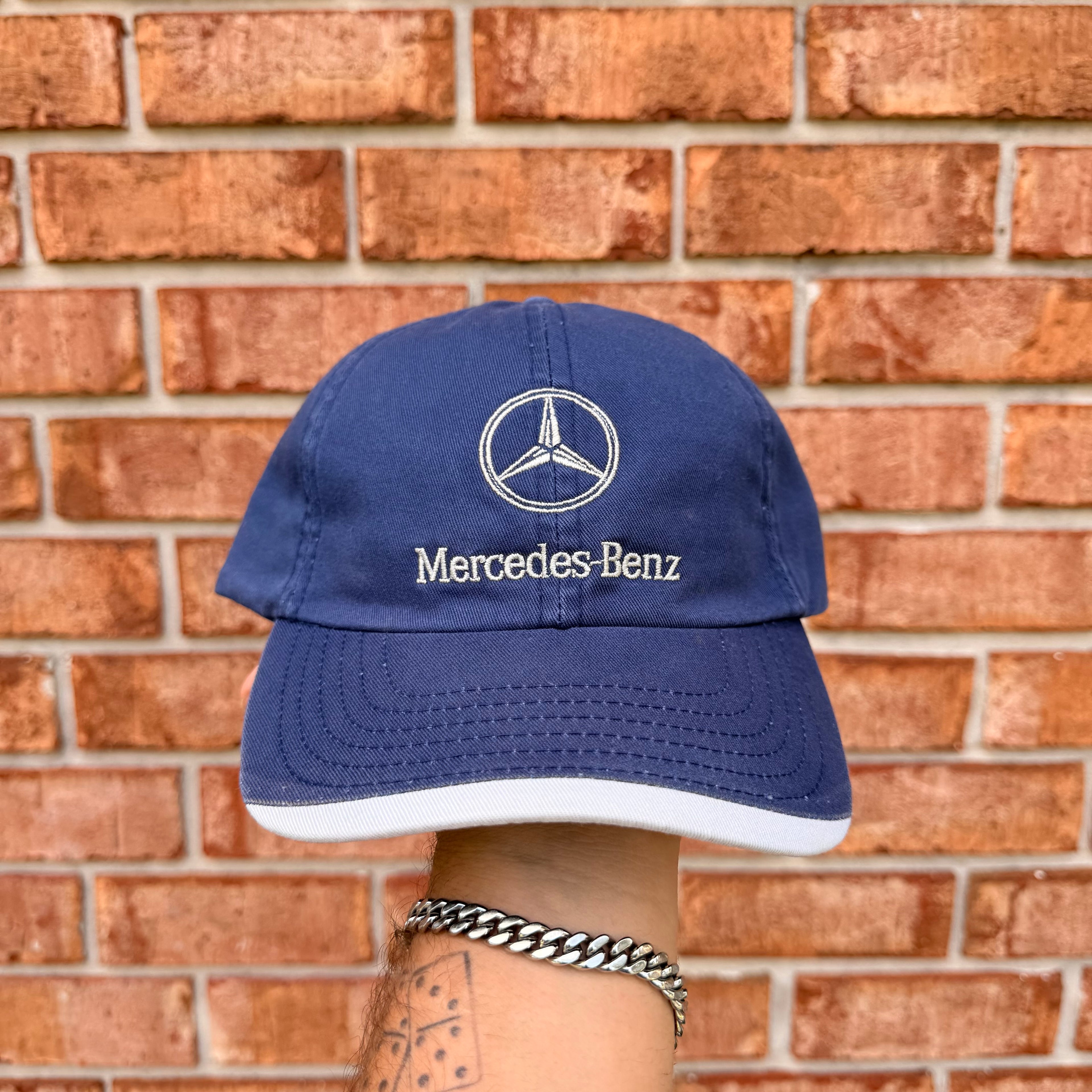 Mercedes-Benz Hat