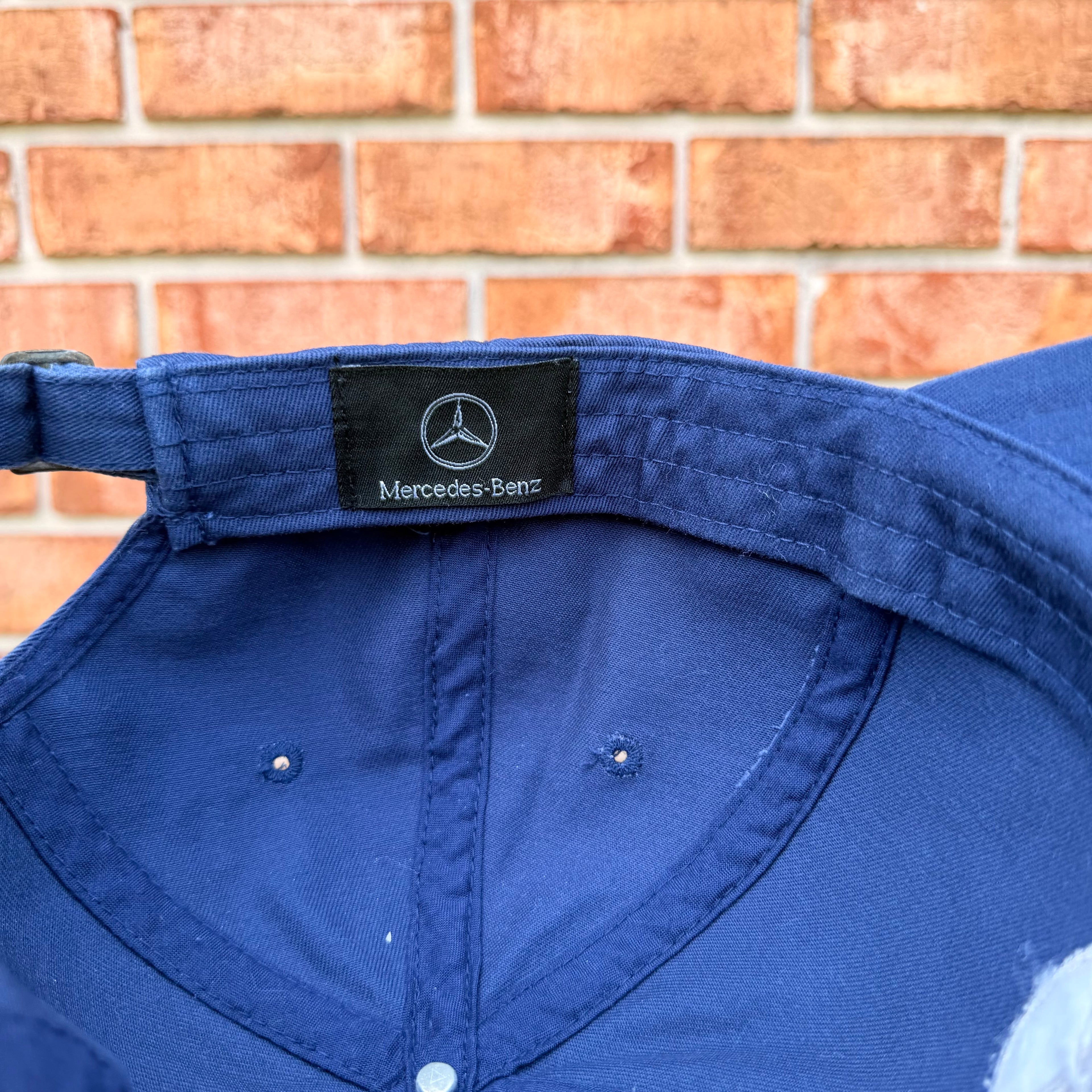 Mercedes-Benz Hat
